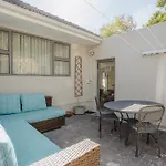 Echo Friendly Sunny Contemporary Garden Flat